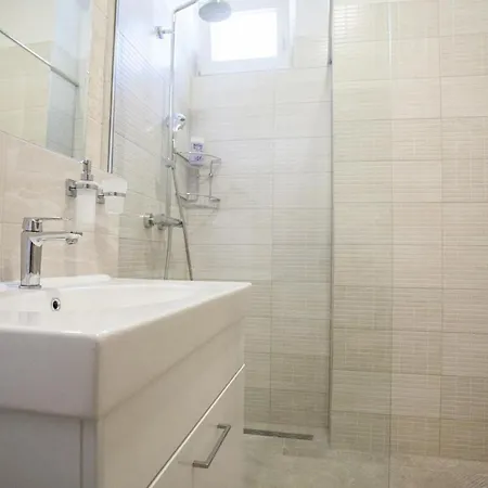 Luxury Bacvice Beach 1Br, 5Min To Center Apartmán Split